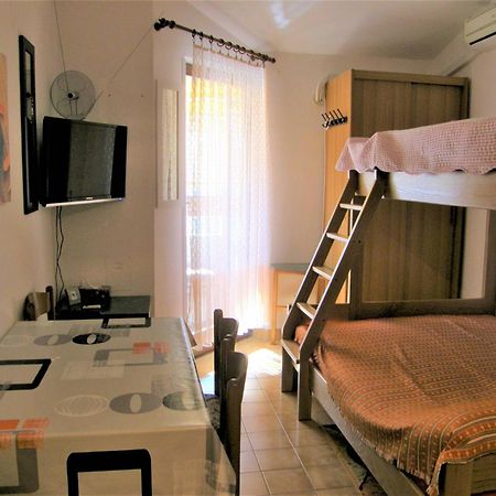 Studio Vranic D Baška Extérieur photo